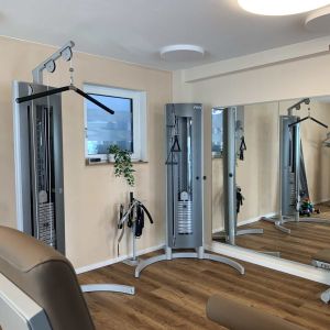 KGG & MTT mit physiotherapeutischer Anleitung. Geben Sie Ihrem Körper die Chance sich selbst zu helfen mit Medizinische Trainingstherapie und Krankengymnastik am Gerät.
